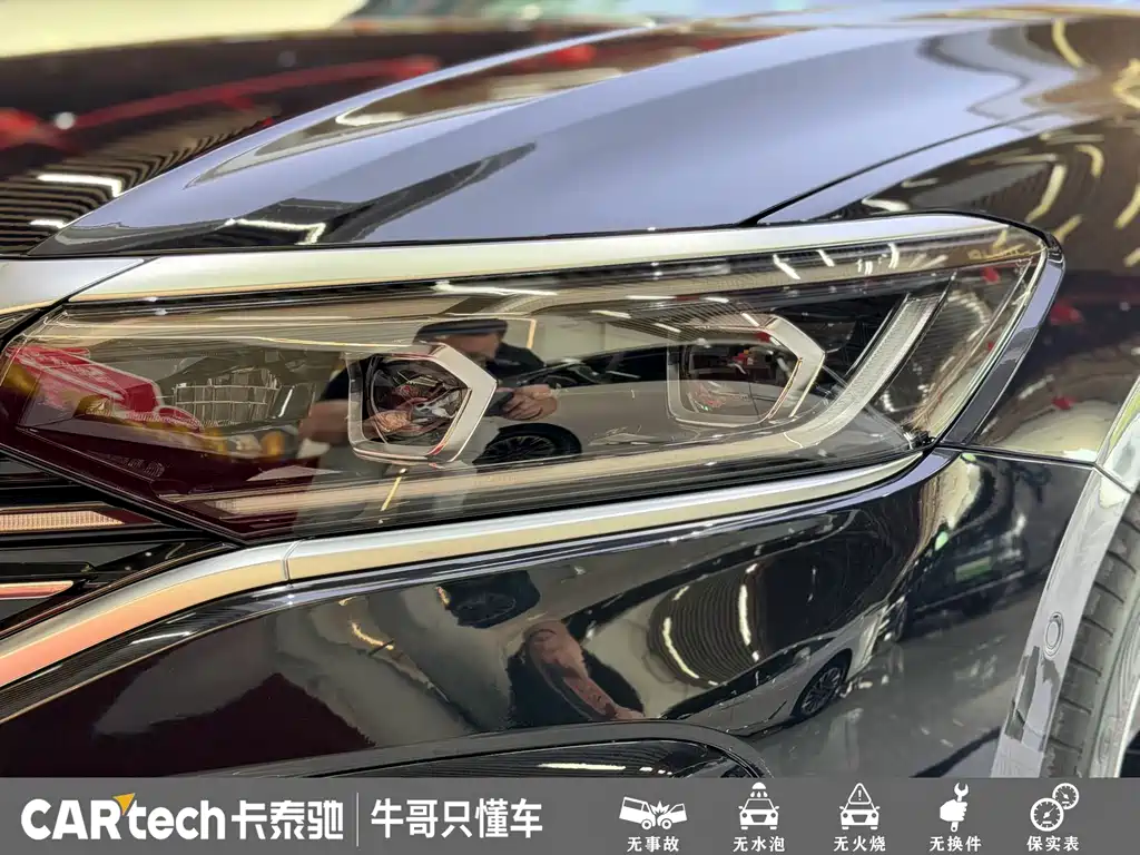 Volkswagen Passat 2024 380TSI