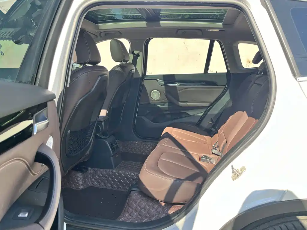 BMW X1 — миниатюра 13
