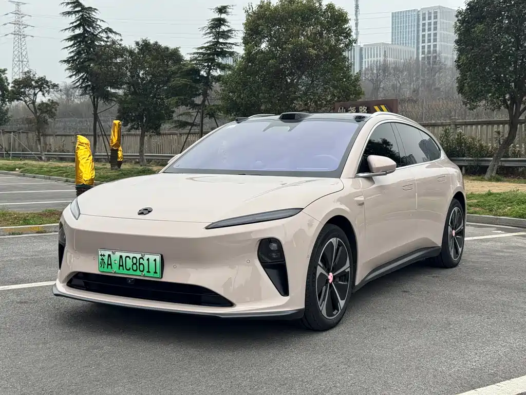 NIO NIO ET5T