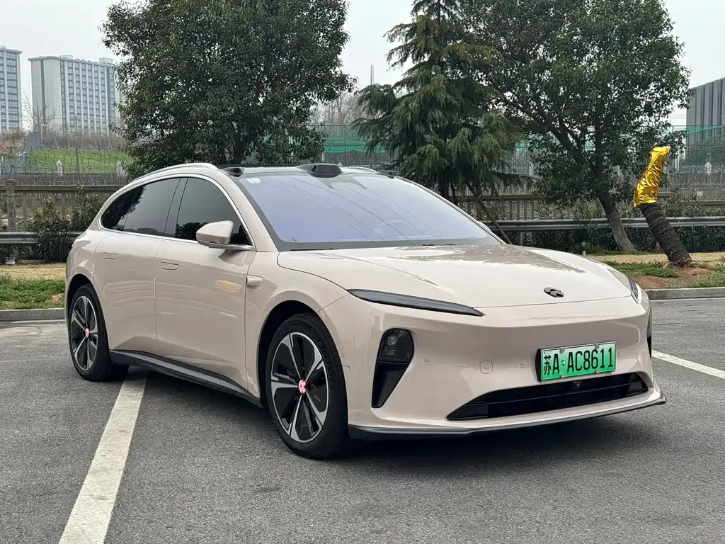 NIO NIO ET5T