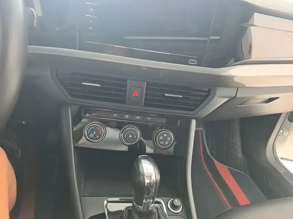 Volkswagen Bora — миниатюра 13