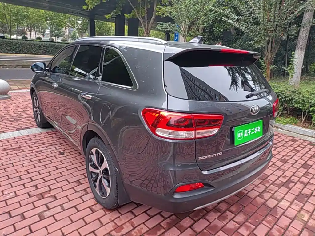 Kia Sorento — миниатюра 5