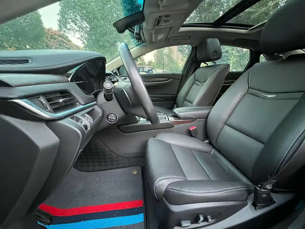 Cadillac XTS — миниатюра 7