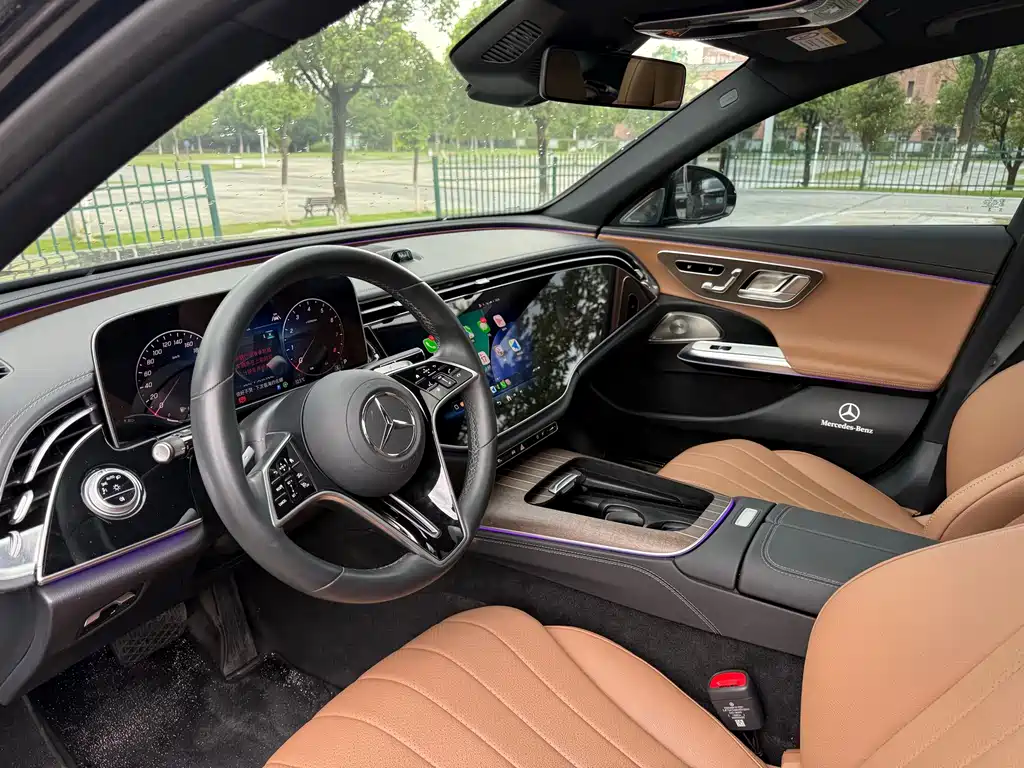Mercedes-Benz E-Class — миниатюра 6