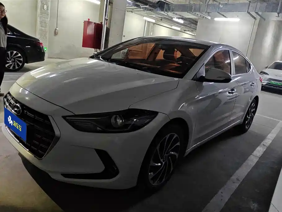 Hyundai Elantra 2020