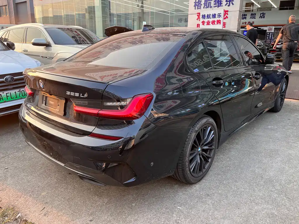 BMW 3 Series — миниатюра 7