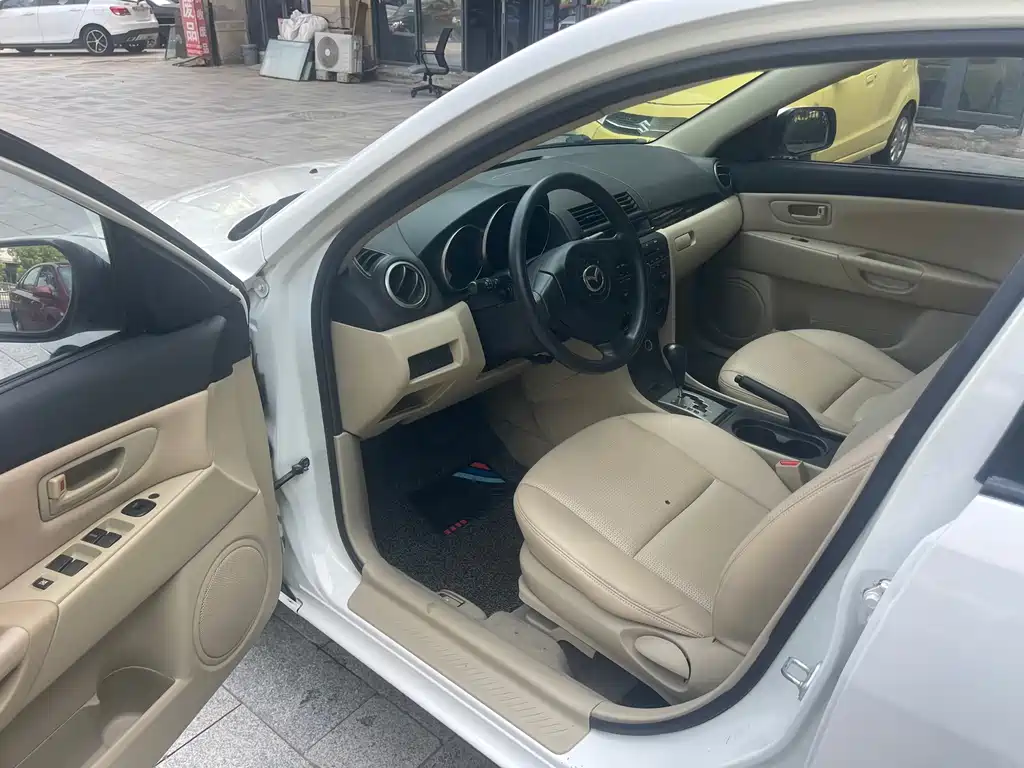 Mazda 3 — миниатюра 9