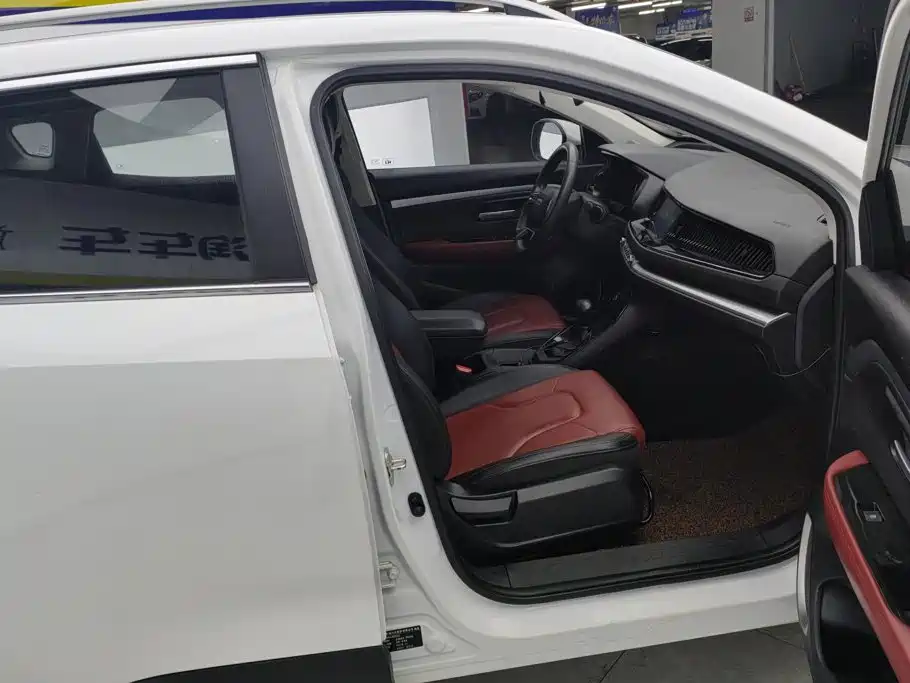 Haval H2s — миниатюра 8