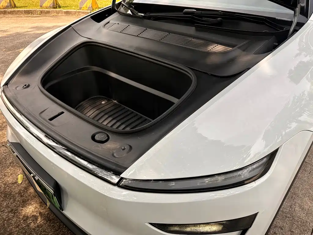 Tesla Model Y — фотографии объявления, Фото 10