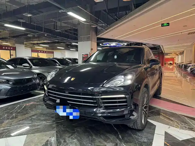PORSCHE CAYENNE