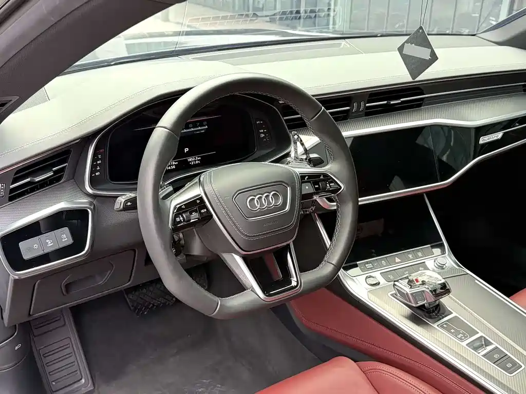 Audi A7L 2024 45 TFSI quattro S-line