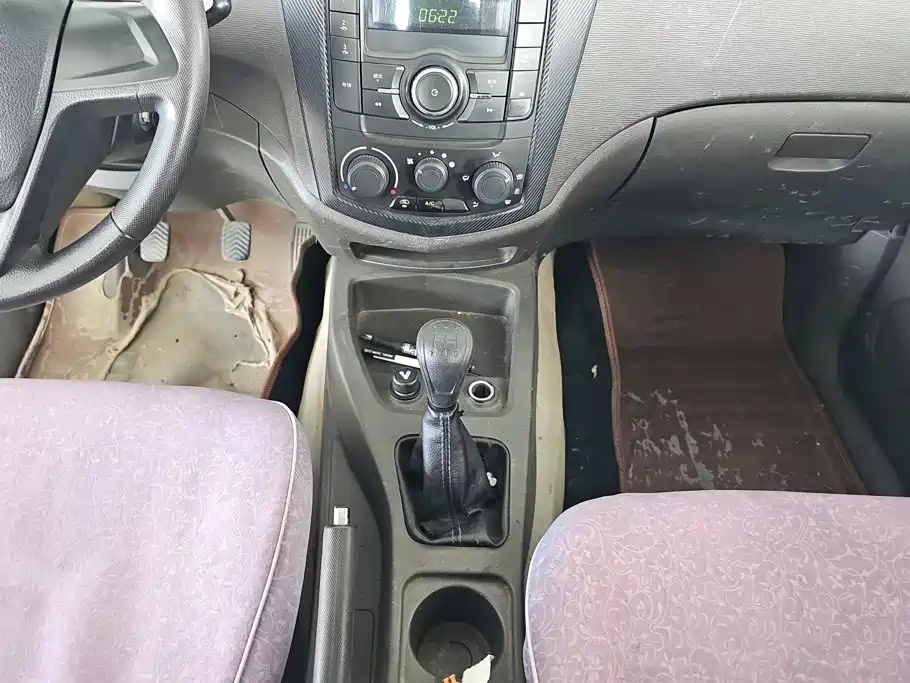 Wuling Hongguang — миниатюра 16