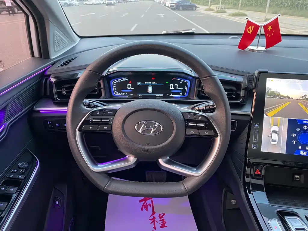 Hyundai Custo — миниатюра 6