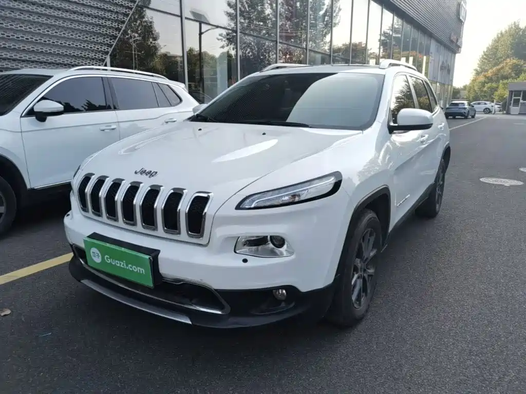 Jeep Cherokee — миниатюра 2