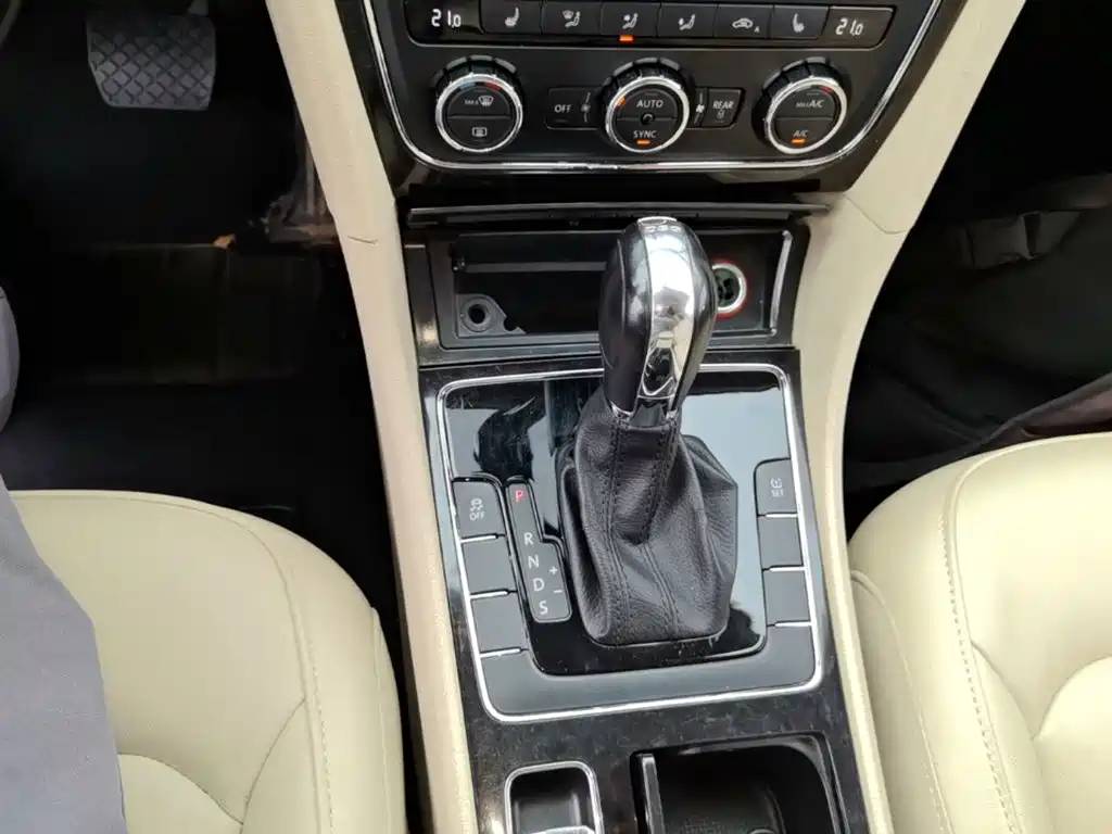 Volkswagen Passat — миниатюра 14