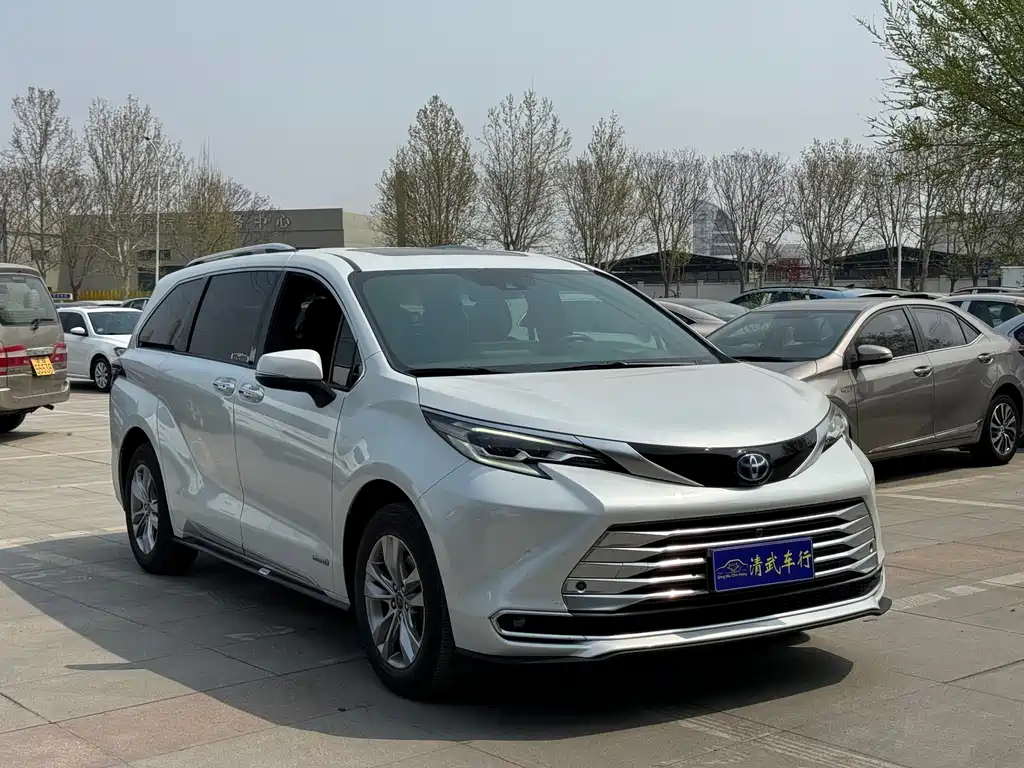 Toyota Sienna 2021 2.5L