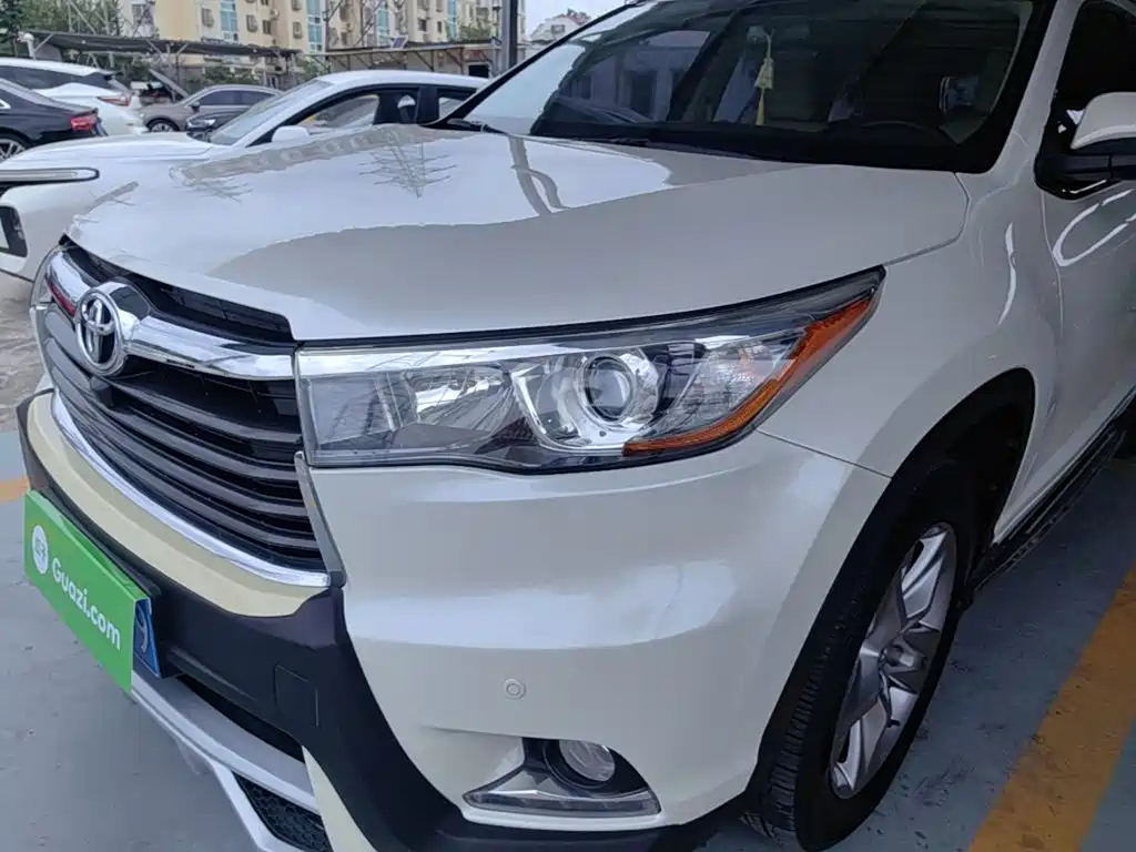 Toyota Highlander — миниатюра 24