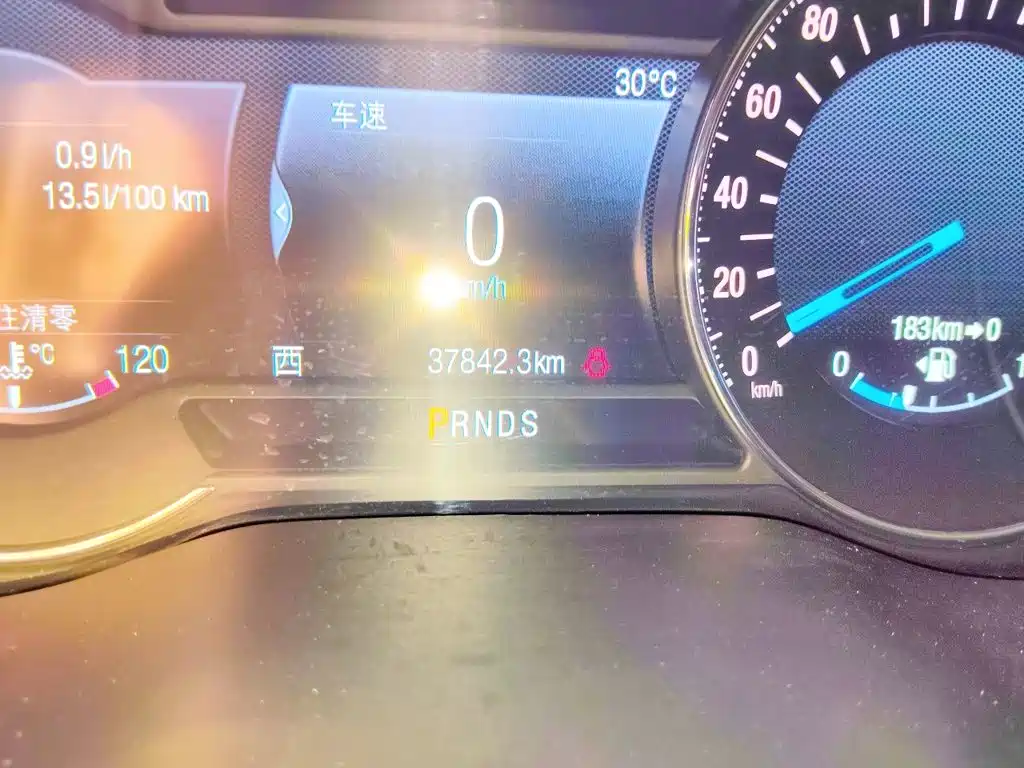 Ford Edge — миниатюра 5