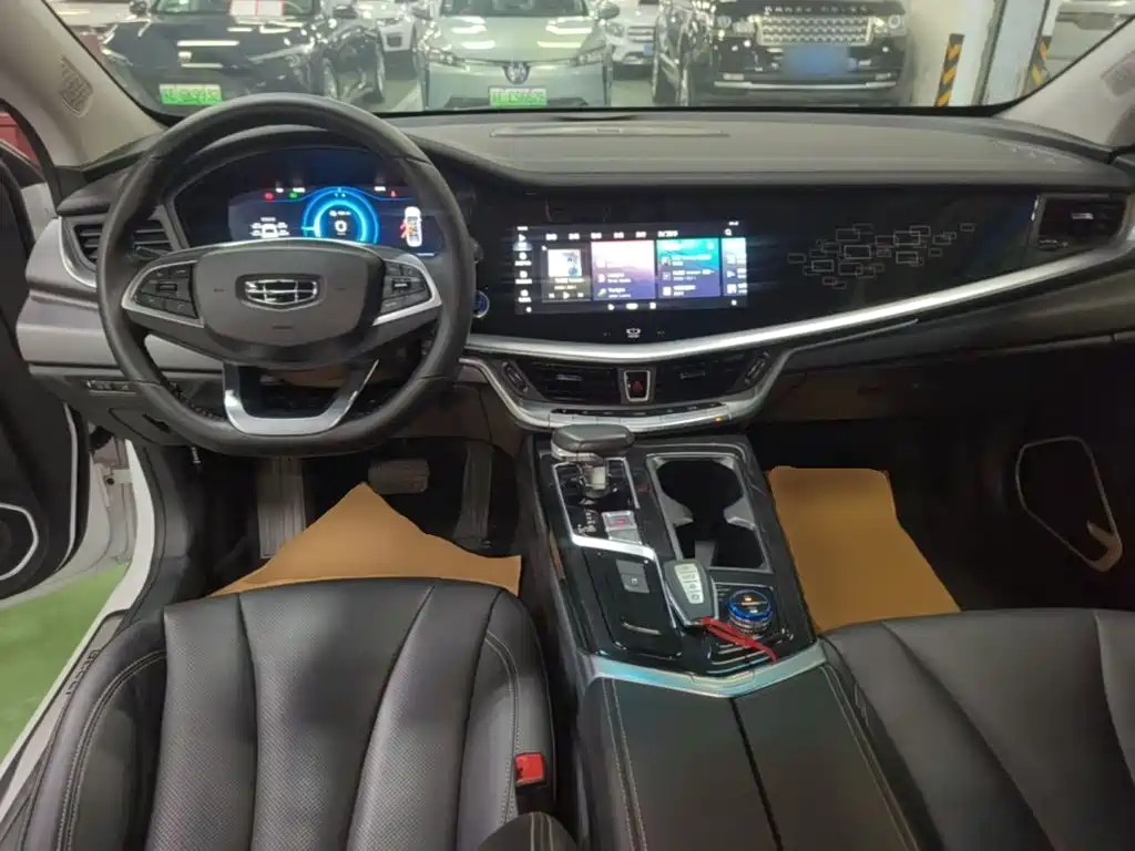 Geely Borui Hybrid — миниатюра 10