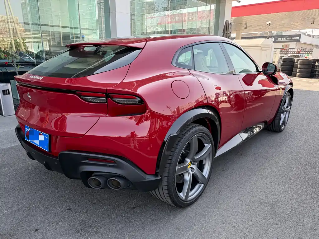Ferrari Purosangue 2023 6.5L V12