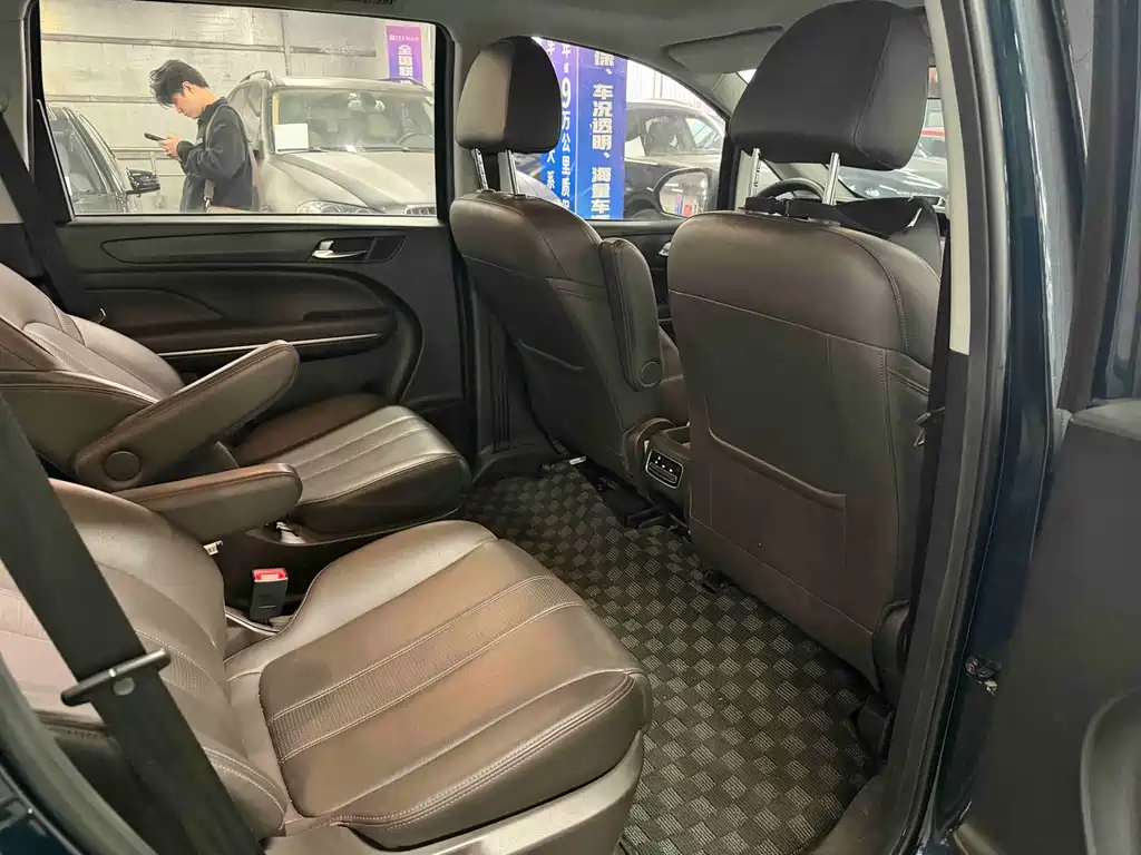 GAC TRUMPCHI M6