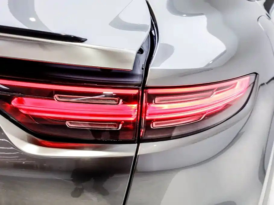 Porsche Cayenne — миниатюра 30