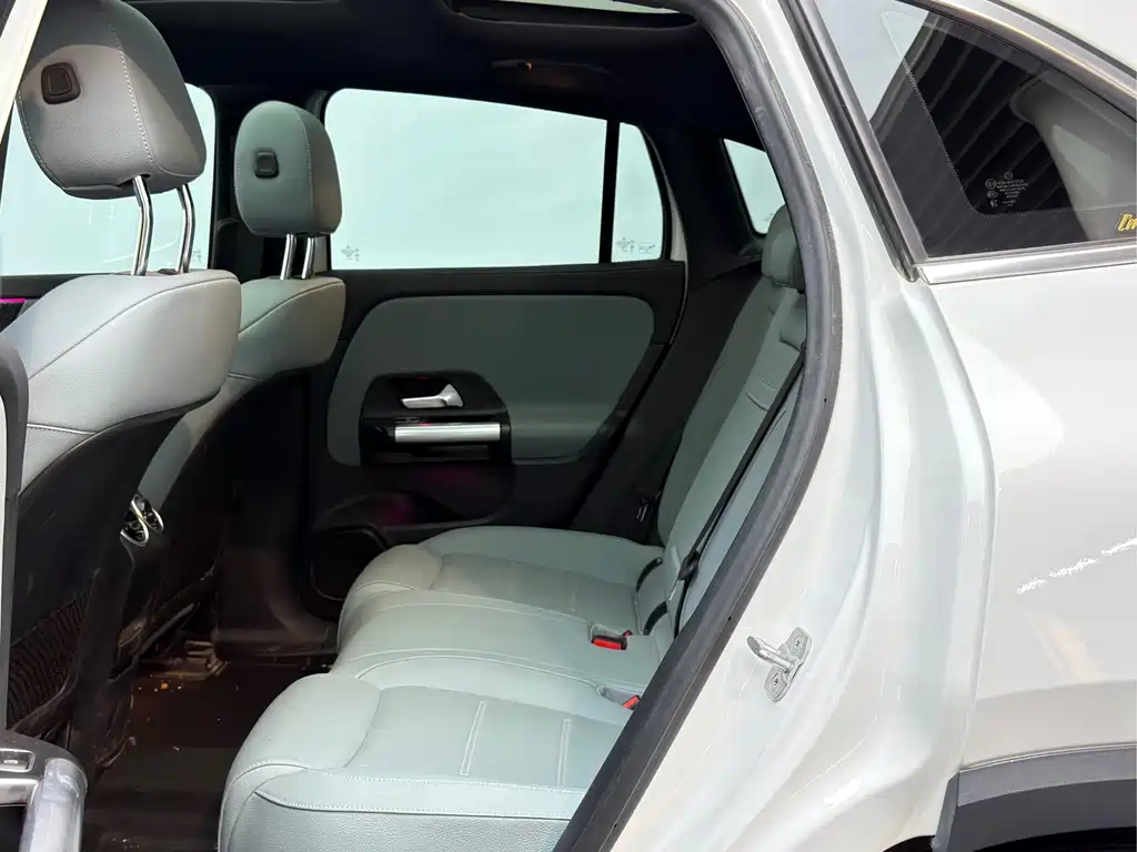 Mercedes-Benz EQA — миниатюра 11