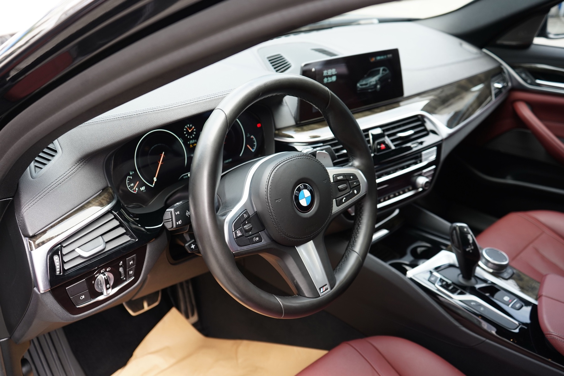 BMW 5 Series — миниатюра 20