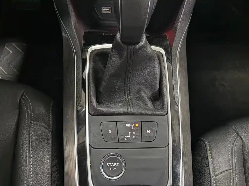Peugeot 408 — миниатюра 23