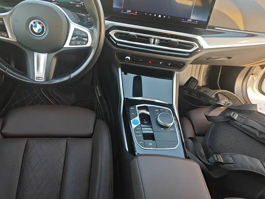 BMW i3 — миниатюра 14