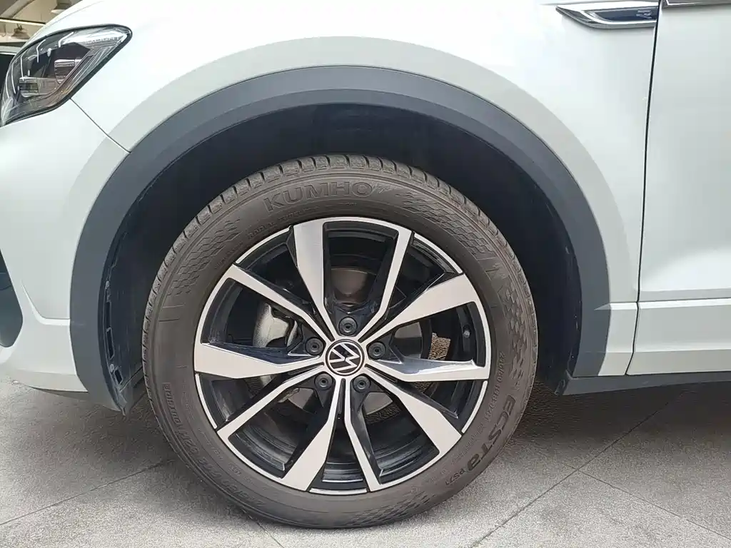 Volkswagen T-Roc — миниатюра 15