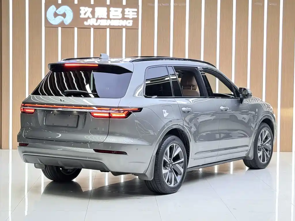 Li Auto Li ONE — миниатюра 6