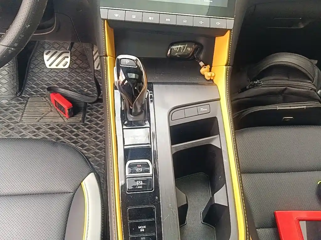 MG MG6 — миниатюра 14