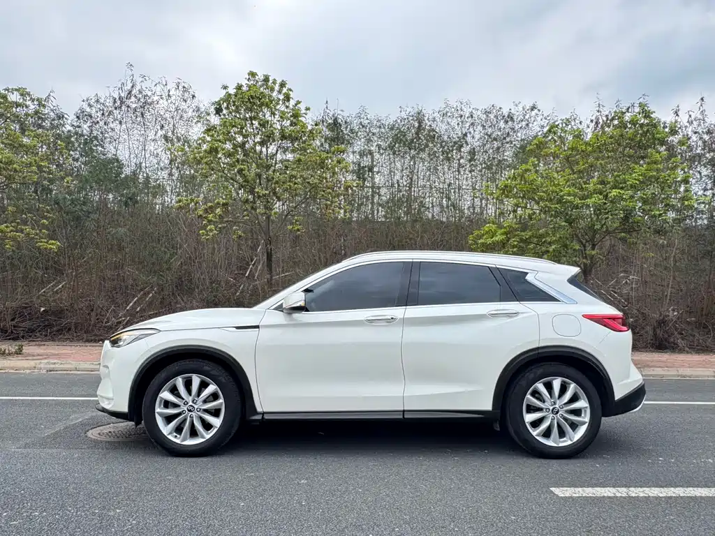 INFINITI QX50