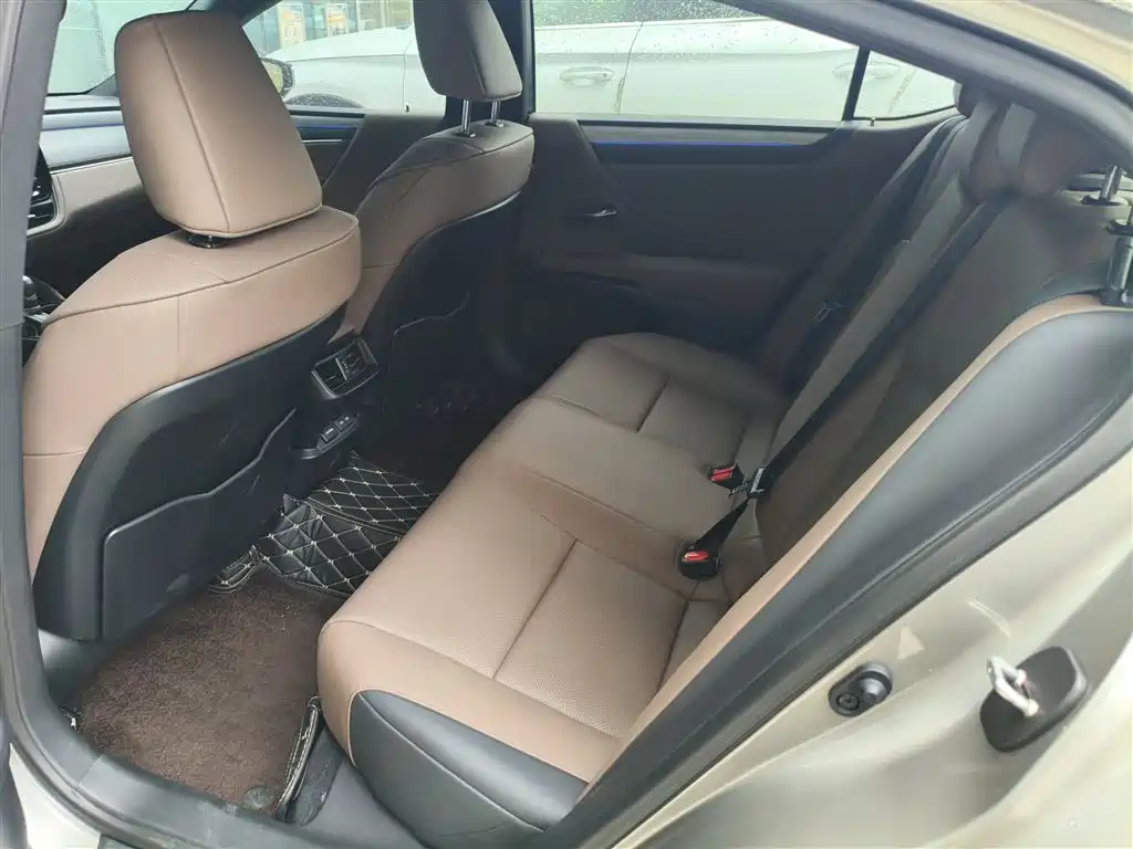 Lexus ES — миниатюра 5