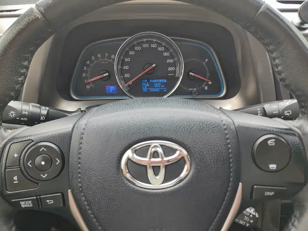 Toyota RAV4 — миниатюра 14