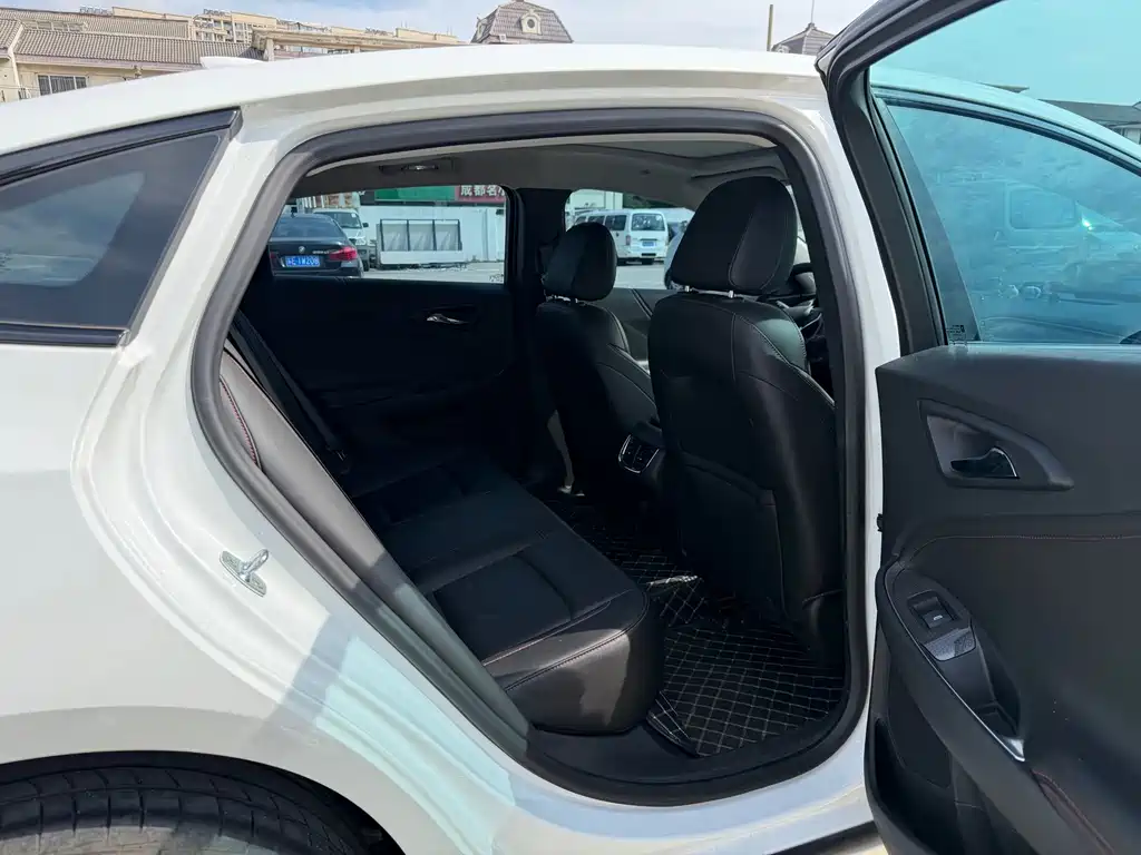 Chevrolet Malibu XL — миниатюра 7