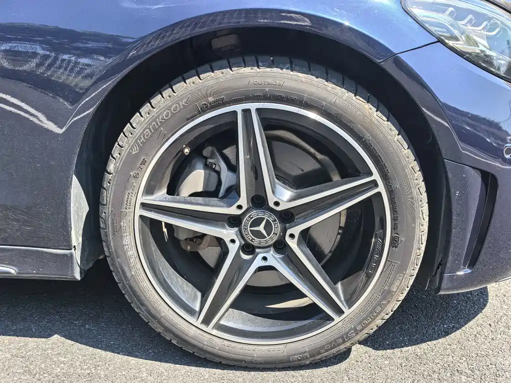 Mercedes-Benz C-Class — миниатюра 8