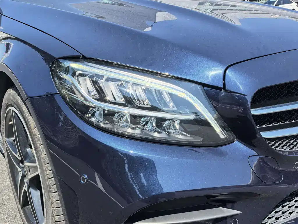 Mercedes-Benz C-Class — миниатюра 5