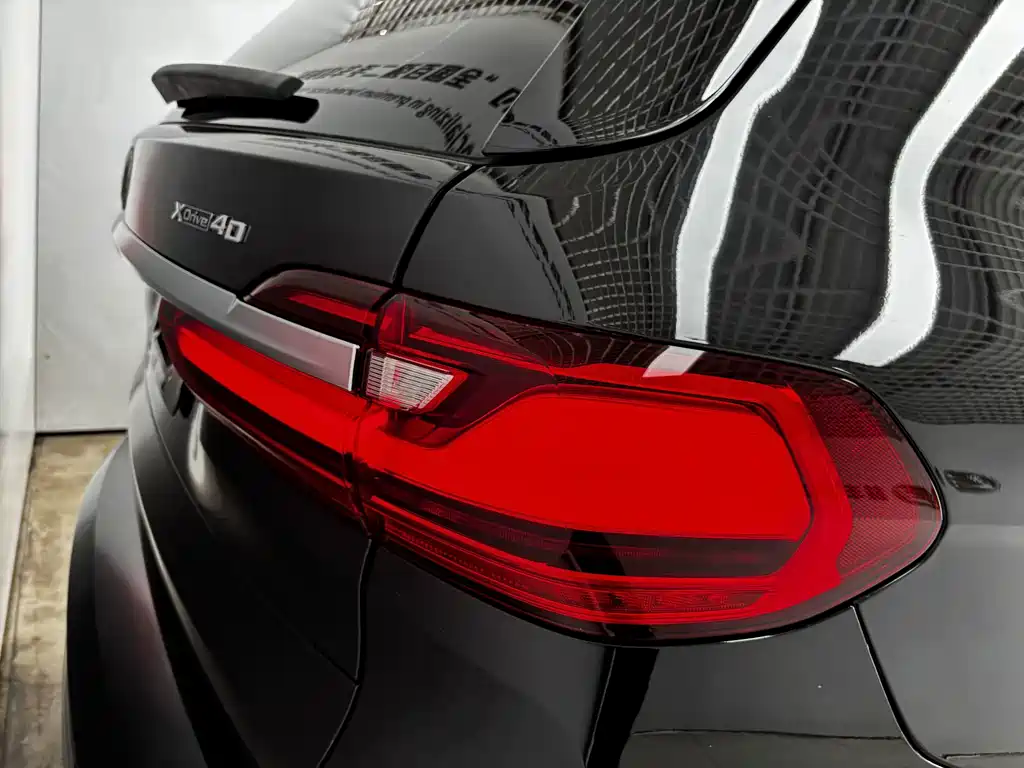 BMW X7 — миниатюра 9