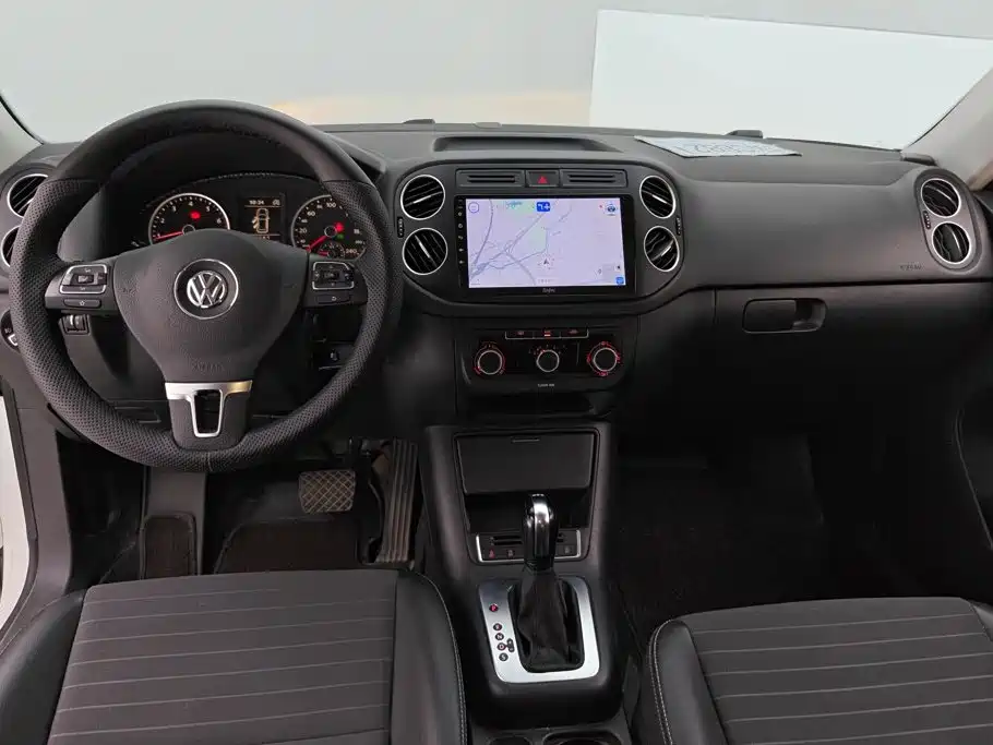 Volkswagen Tiguan — миниатюра 12