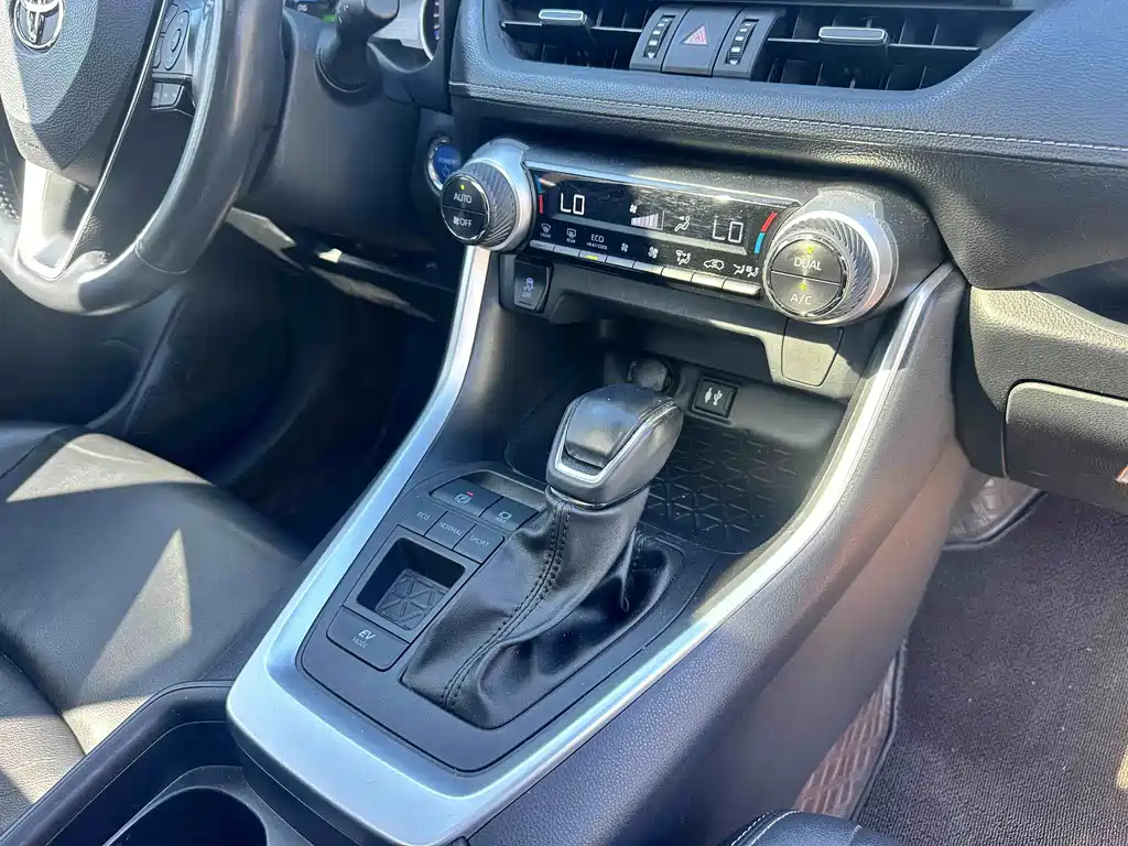 Toyota Wildlander — миниатюра 13