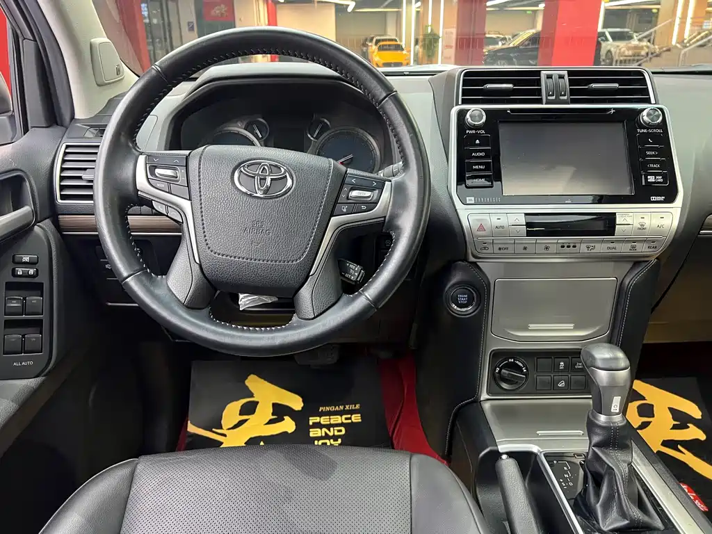 Toyota Prado — миниатюра 14