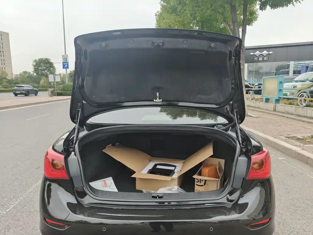 Infiniti Q50 — миниатюра 12