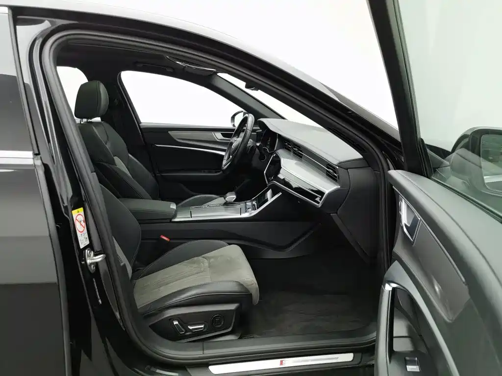 Audi A6L — миниатюра 23