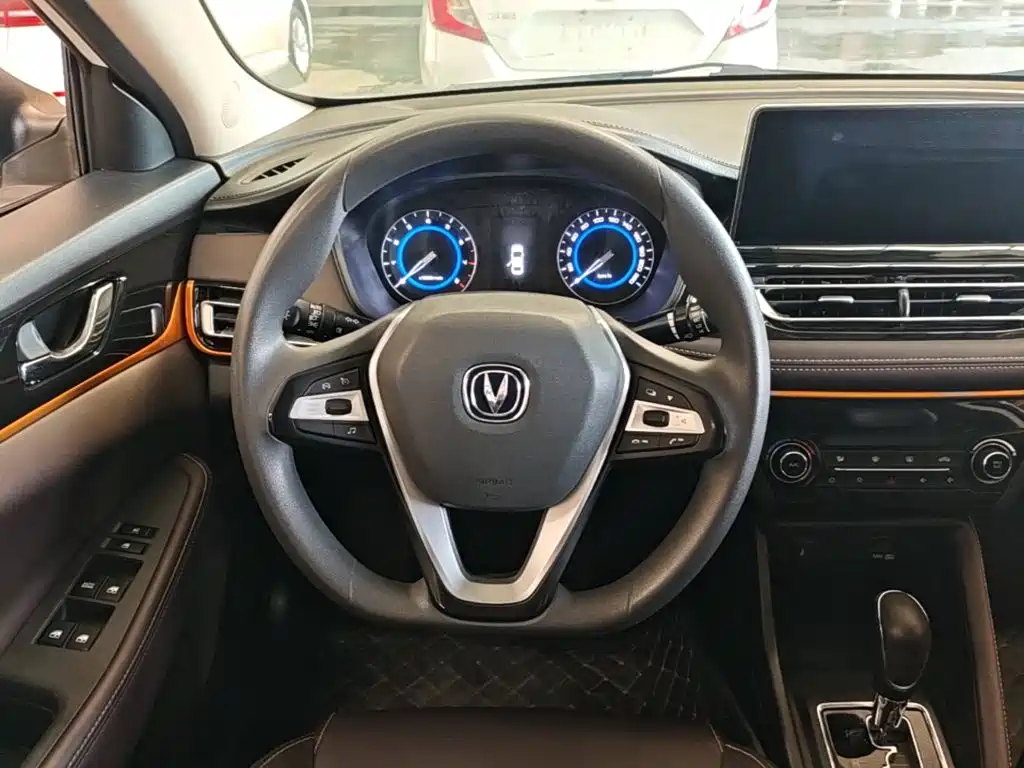 Changan Eado DT — миниатюра 11