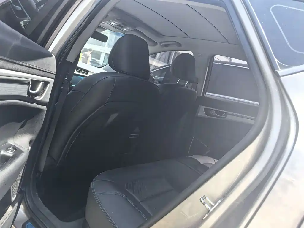 Geely GSe — миниатюра 7