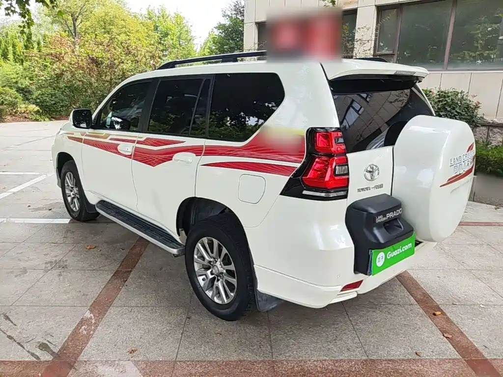 Toyota Prado — миниатюра 5