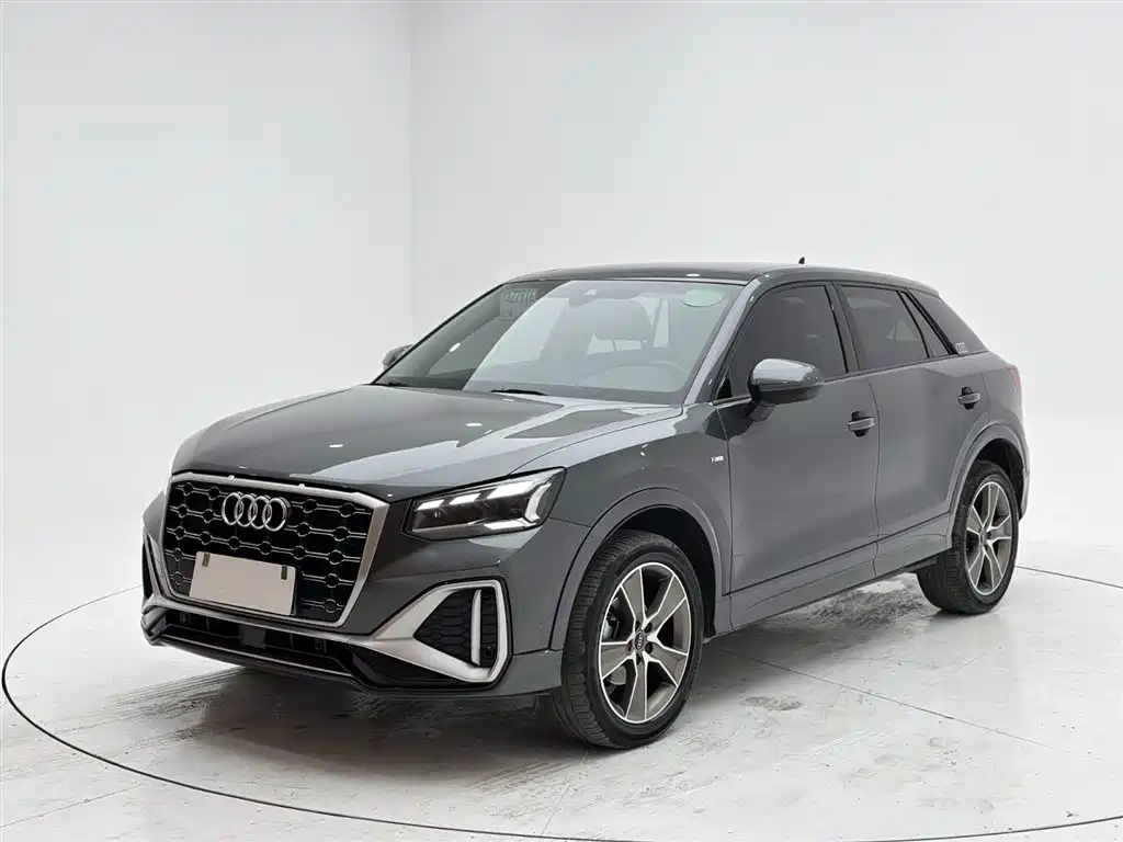 Audi Q2L 2022