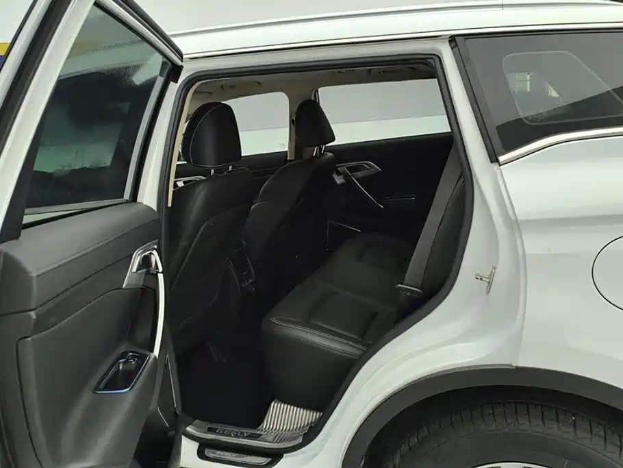 Geely Boyue — миниатюра 11